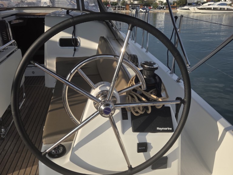 Sailboat rental in Pirovac - Jeanneau Sun Odyssey 380
