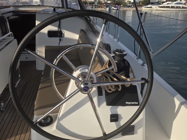 Sailboat rental in Pirovac - Jeanneau Sun Odyssey 380