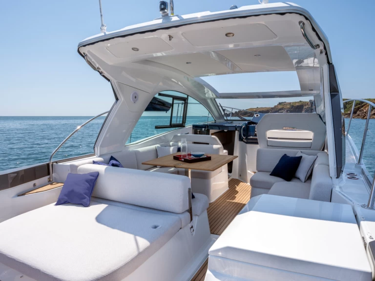 Motorboat rental in Ajaccio - Bénéteau Gran Turismo 36