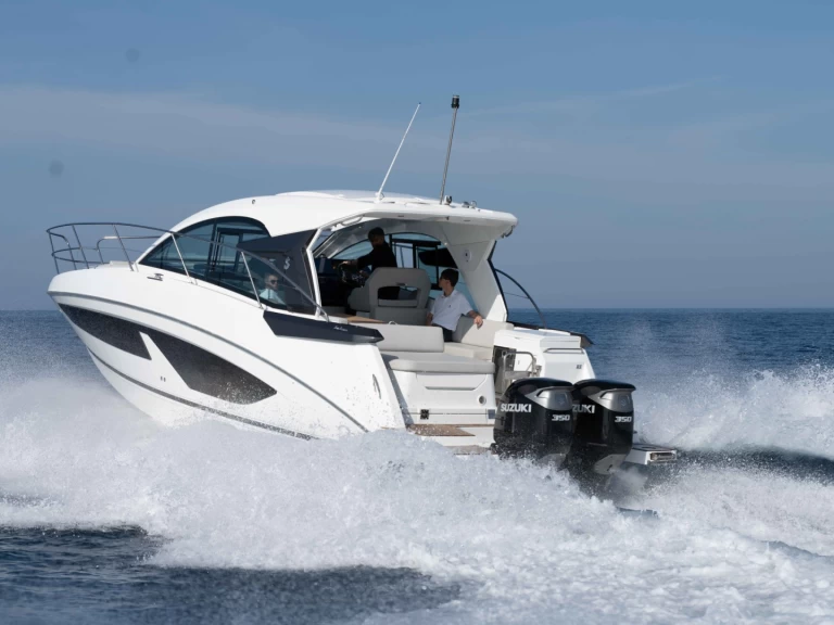 Boat rental Bénéteau Gran Turismo 36 in Ajaccio on Samboat