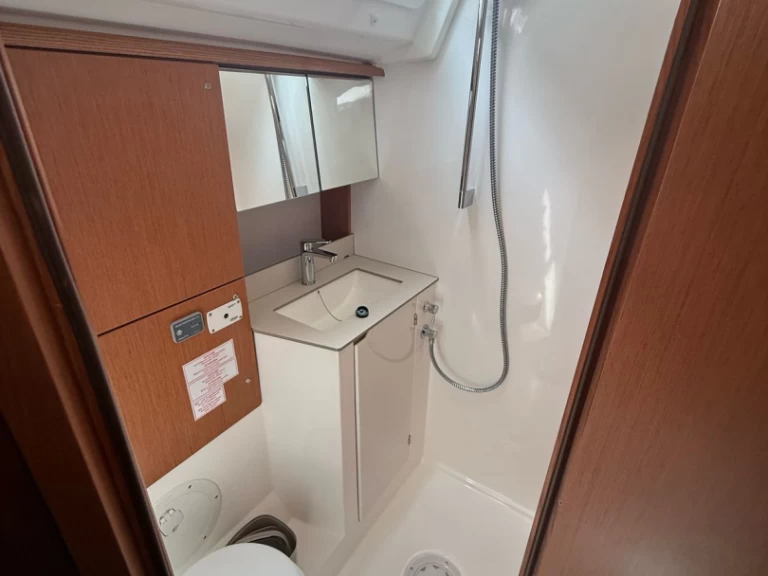 Boat rental Bavaria Bavaria C46 in Préveza on Samboat