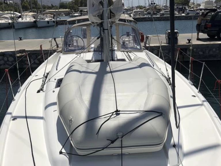 Sailboat for rent Lefkáda at the best price