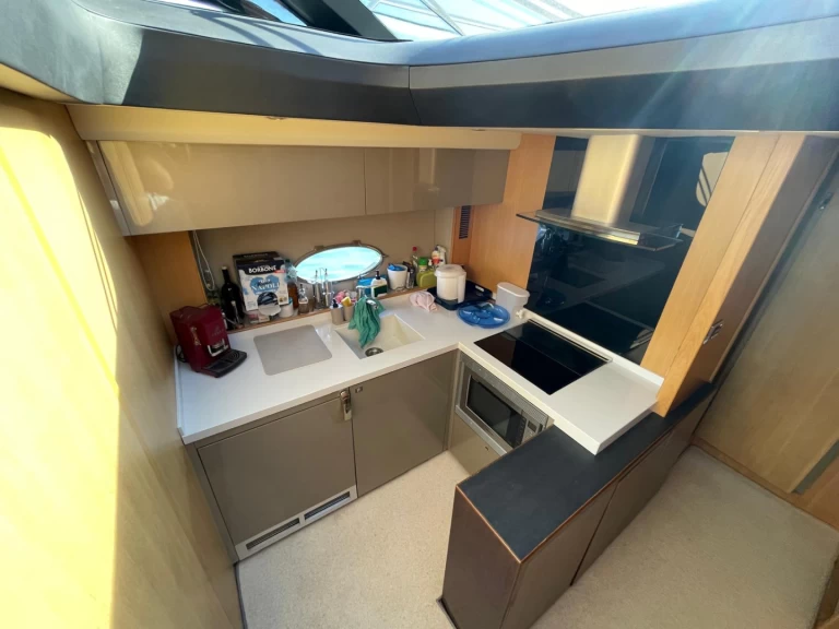 Motorboat rental in Naples - Princess V 52