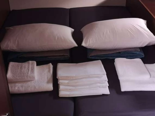 Bénéteau Oceanis 51.1 charter bareboat or captained in  Préveza