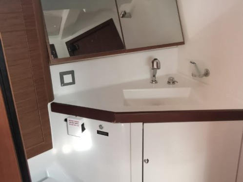 Sailboat rental in Préveza - Bénéteau Oceanis 46.1