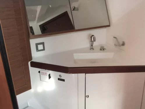 Sailboat rental in Préveza - Bénéteau Oceanis 46.1