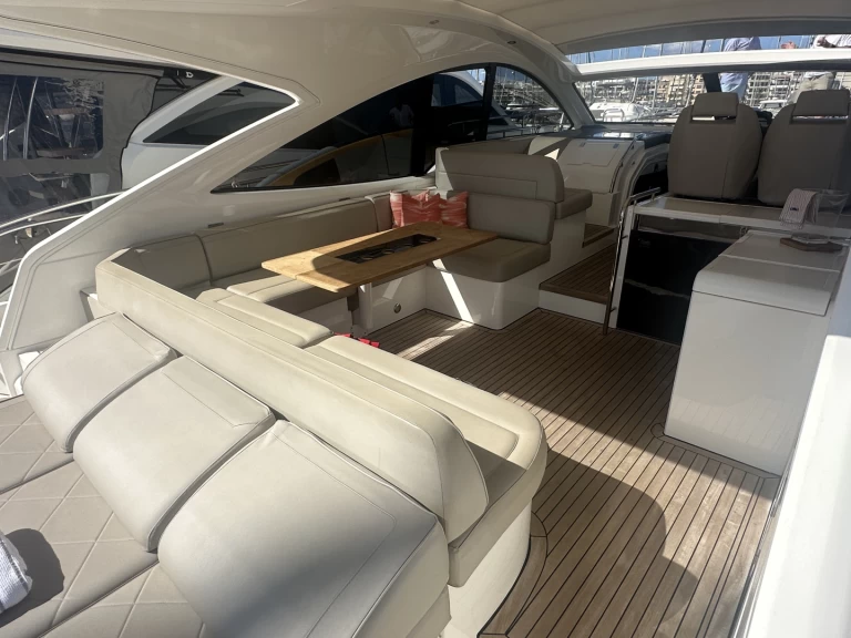 Fairline Targa 48 charter bareboat or captained in  Port d'Alcudia