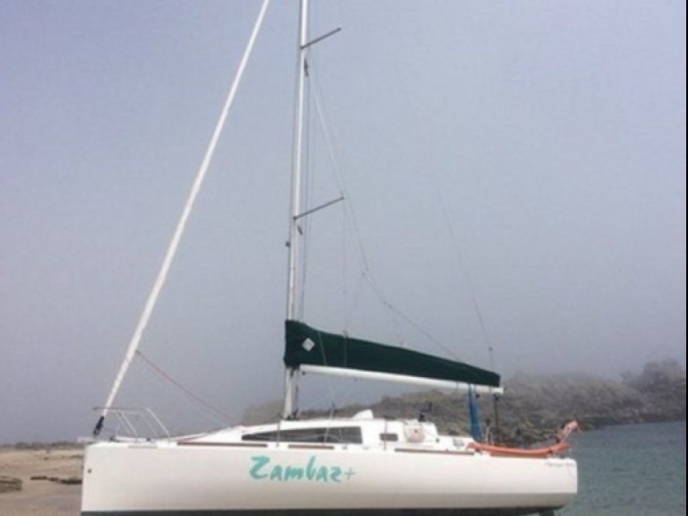 Chantier Marée Haute DJANGO 770 charter bareboat or captained in  Concarneau