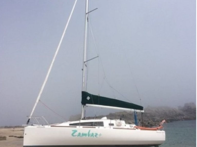 Chantier Marée Haute DJANGO 770 charter bareboat or captained in  Concarneau
