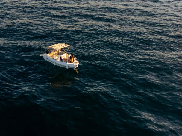 Motorboat for rent Taormina at the best price