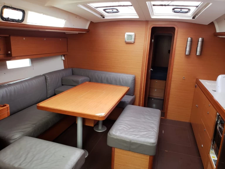 Bareboat Rental Sailboat Dufour with a boat licence