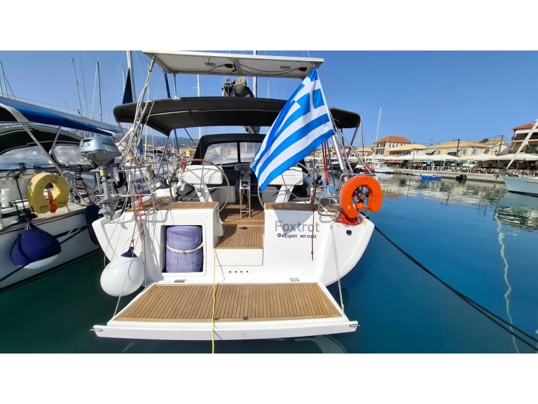 Bareboat Rental Sailboat Hanse with a boat licence