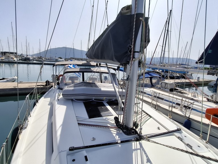 Bareboat Rental Sailboat Hanse with a boat licence