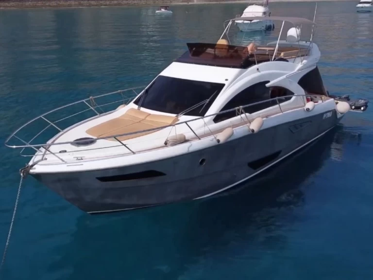 Rent a Intermarine Inter mare 50 Fly  Portisco