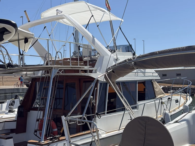 Motorboat for rent Valencia at the best price