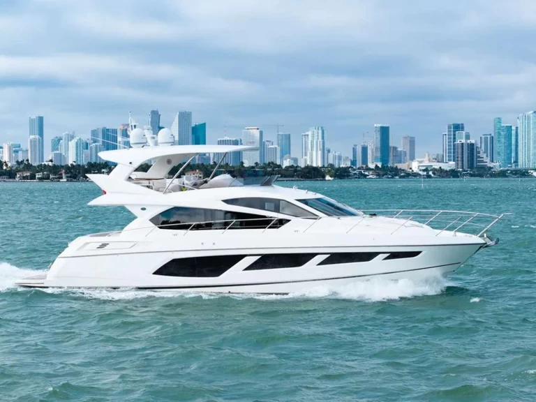 Luxury Yacht for rent Port Washington at the best price