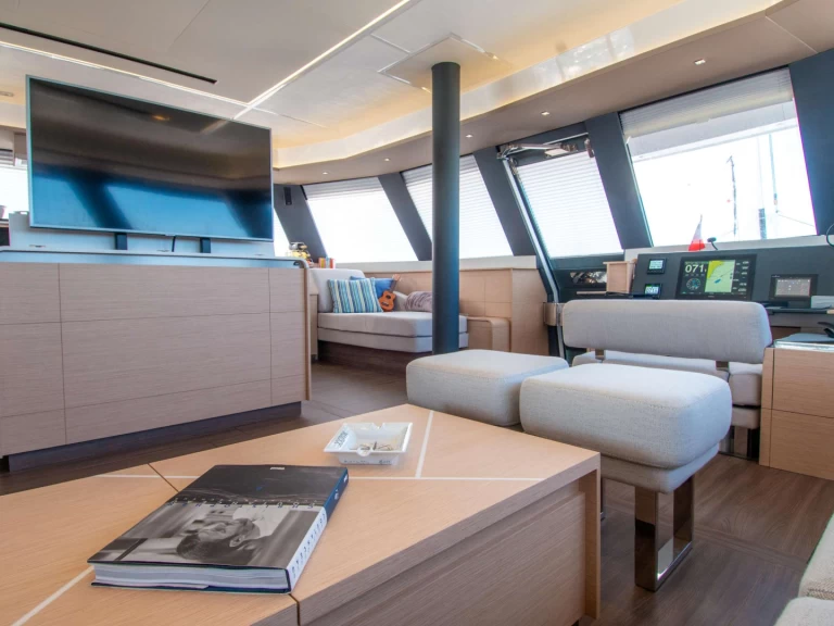 Bareboat Rental Luxury Yacht Fountaine Pajot with a boat licence