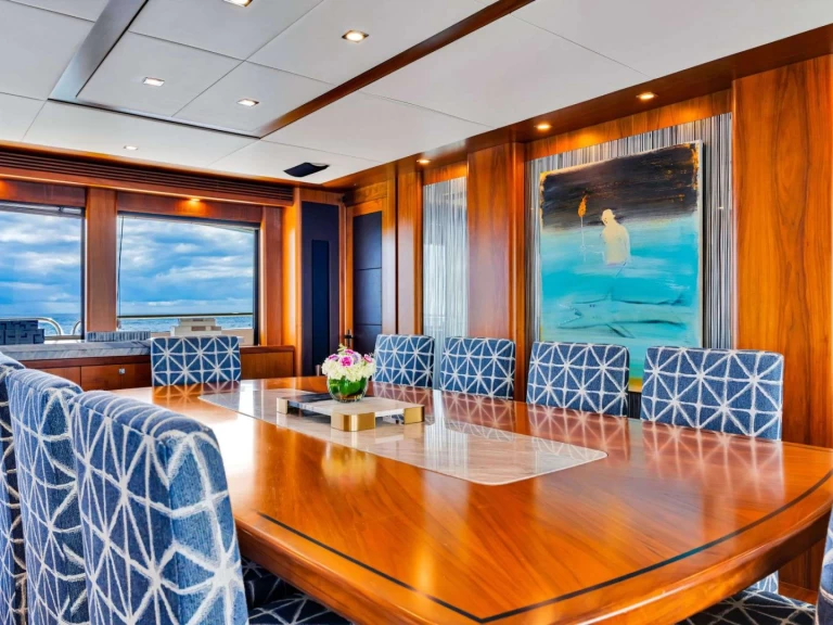 Luxury Yacht rental in Miami - Sunseeker Natural 9