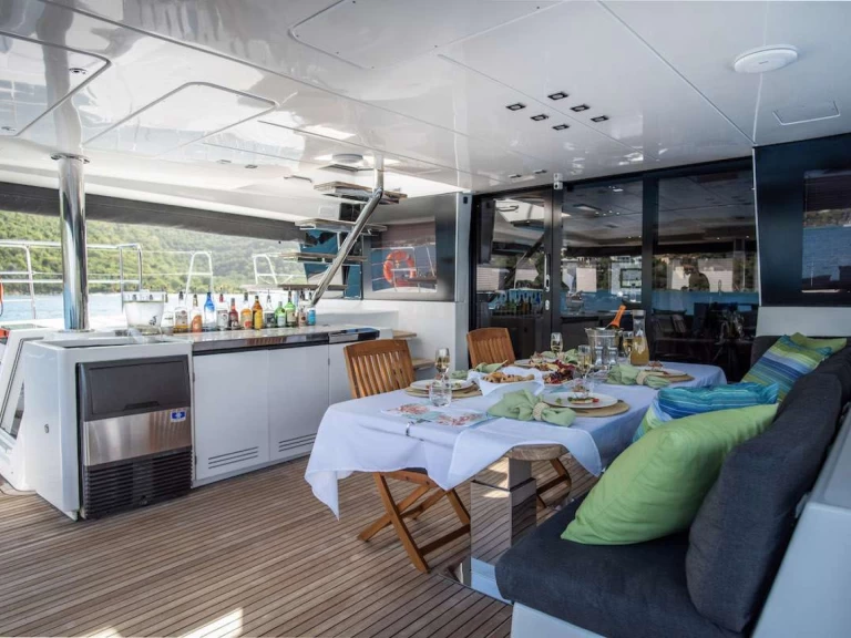 Luxury Yacht rental in U.S. Virgin Islands - Lagoon RIPPLE