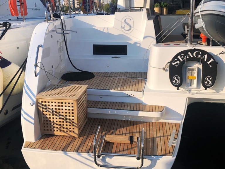 Catamaran rental in Alimos - Lagoon Lagoon 46