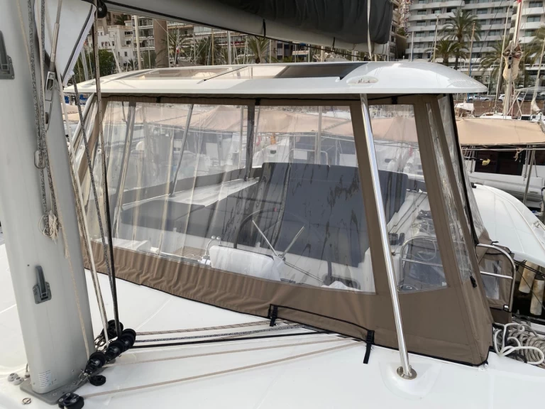 Bareboat Rental Catamaran Lagoon with a boat licence