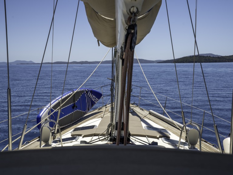 Sailboat rental with or without captain Jeanneau Alimos