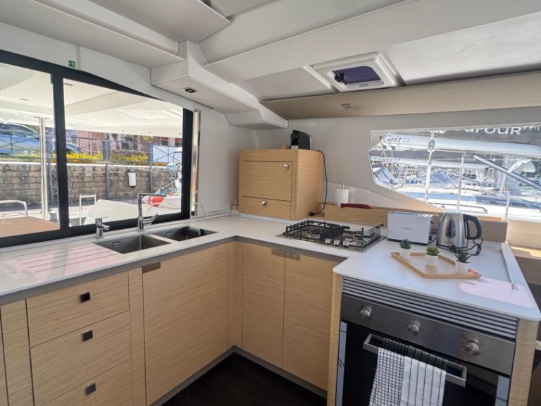 Yacht charter Furnari cheap Tanna 47