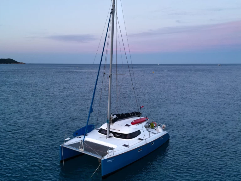 Catamaran rental in Quiberon - Nautitech Nautitech 40