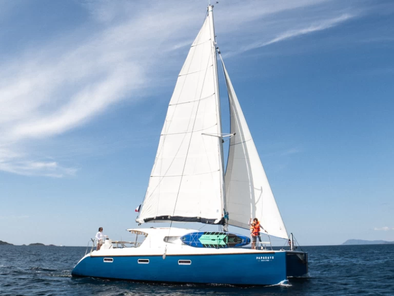 Nautitech Nautitech 40 in Quiberon on SamBoat