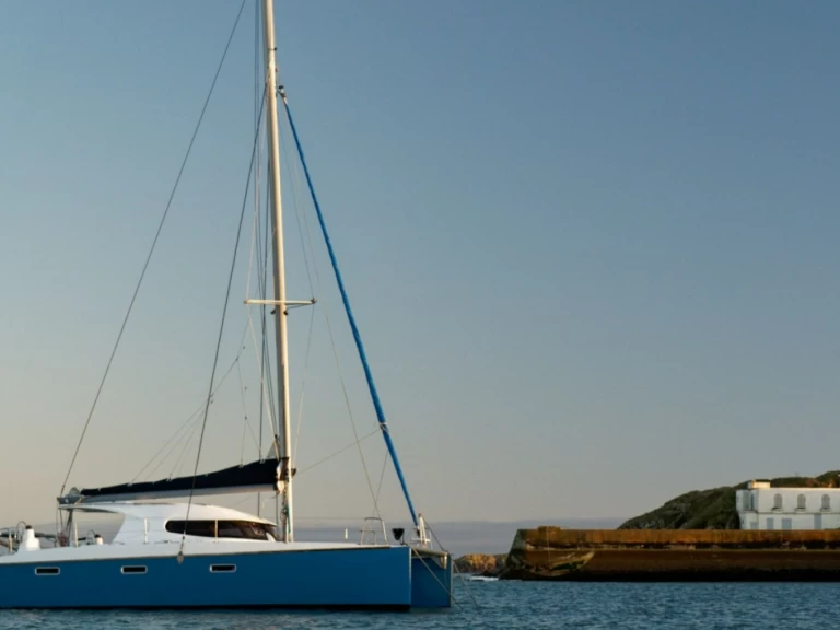 Catamaran for rent Quiberon at the best price