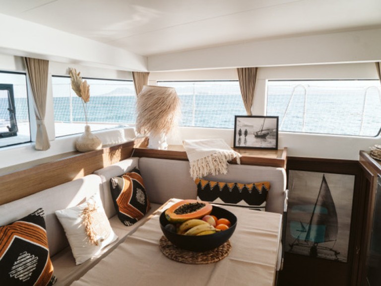 Boat rental Lagoon Lagoon 40 in Sant Antoni de Portmany on Samboat