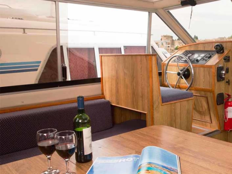 Motorboat for rent Carrick on Shannon at the best price