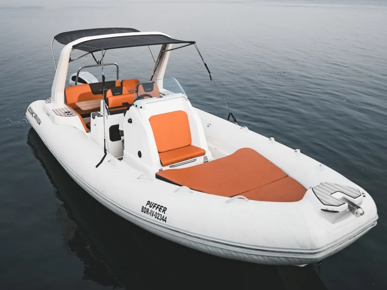 Bareboat Rental Motorboat Zodiac with a boat licence