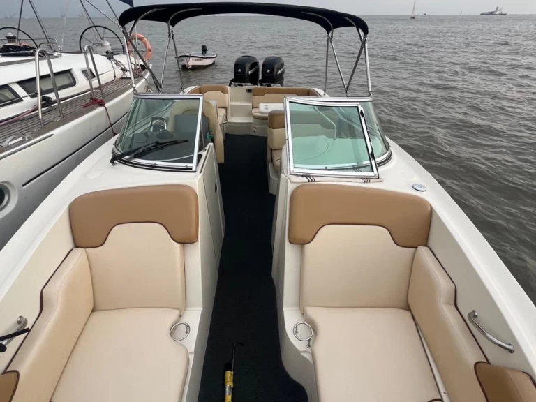 Sea Ray Sea Ray SDX 290 in Mumbai on SamBoat