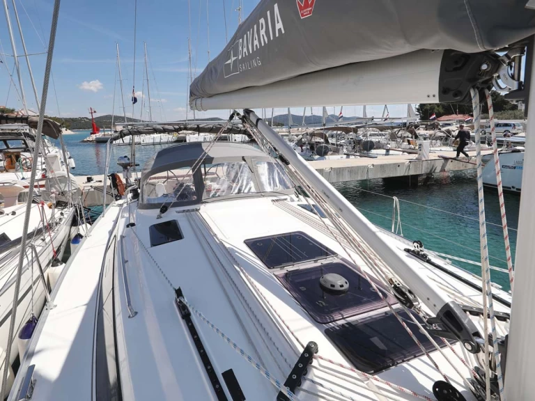 Boat rental Bavaria Cruiser 41S in Murter-Kornati on Samboat