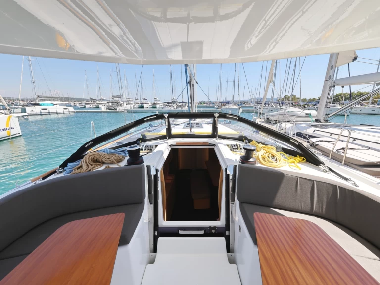 Sailboat rental in Sukošan - Dufour Dufour 48