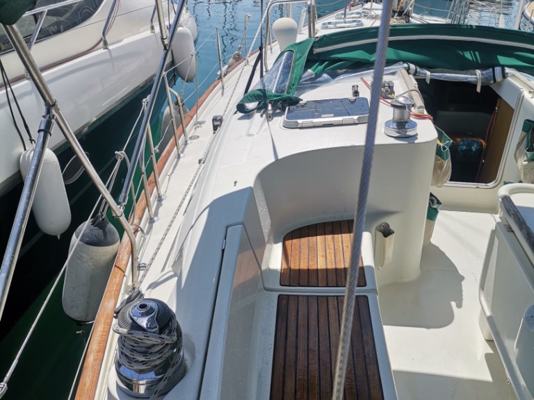 Sailboat rental in Alimos - Bénéteau Oceanis 461 Clipper