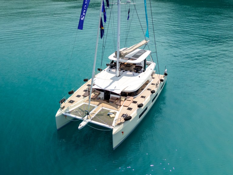 Boat rental Lagoon Lagoon Sixty 5 in Capo d'Orlando on Samboat