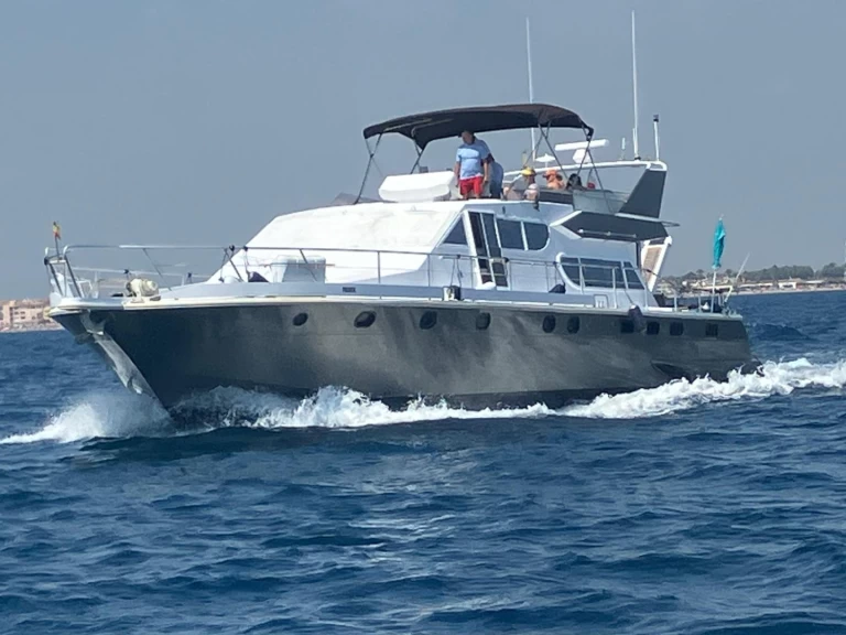 Luxury Yacht rental in Santa Margarida - Guy Couach Guy Couach 1800 Fly