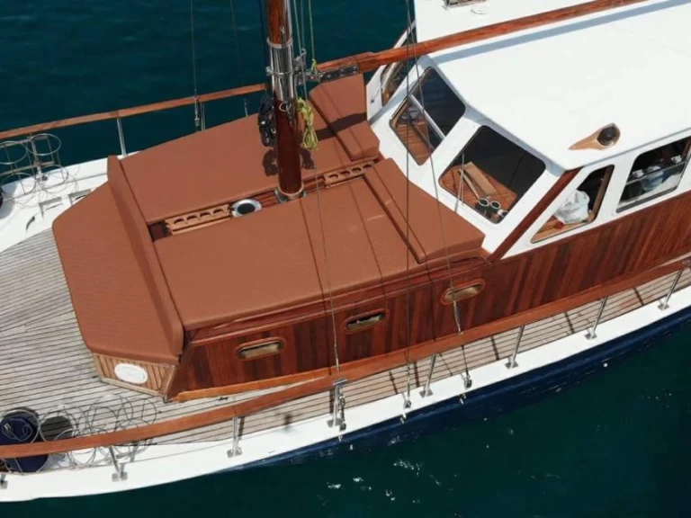 Custom Made Wooden greek in Athens on SamBoat
