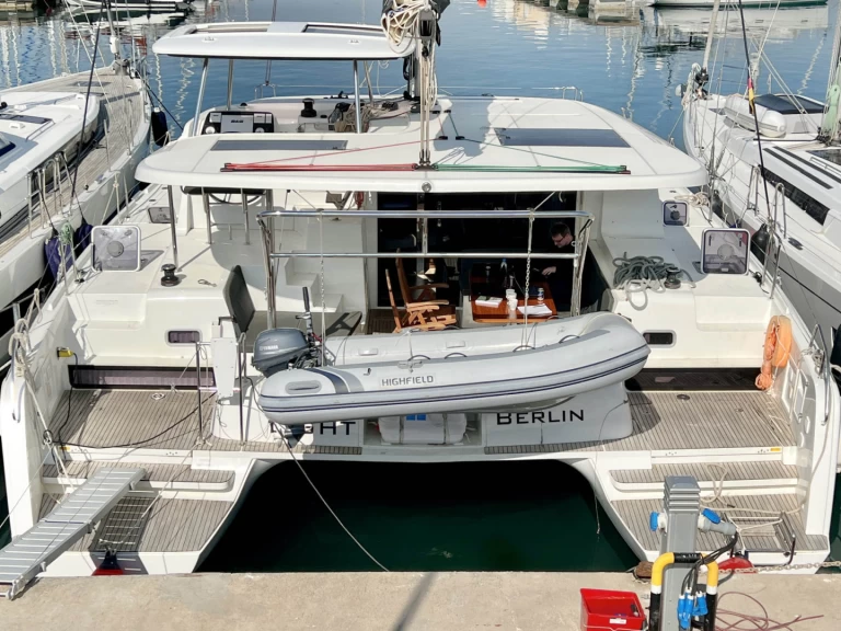 Bareboat Rental Catamaran Lagoon with a boat licence