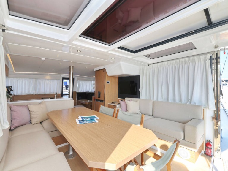 Bali Bali 4.2 in Capo d'Orlando on SamBoat