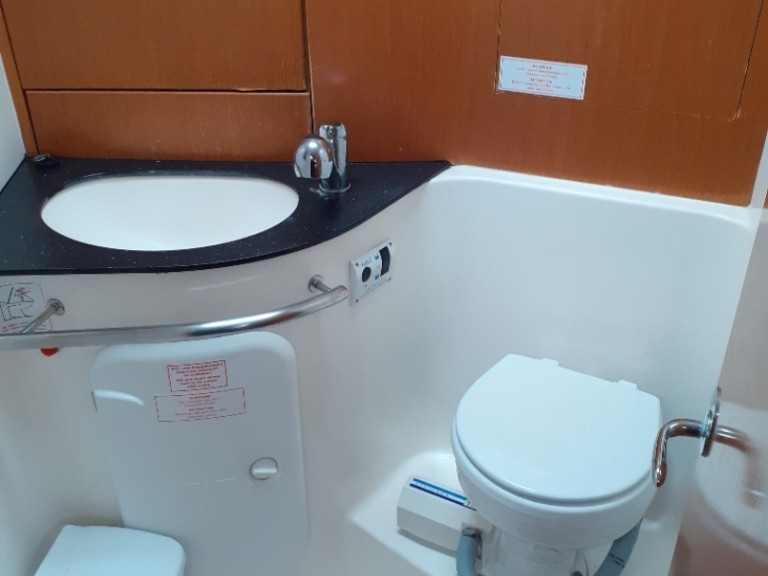 Bavaria Bavaria 43 Cruiser in Lefkáda on SamBoat