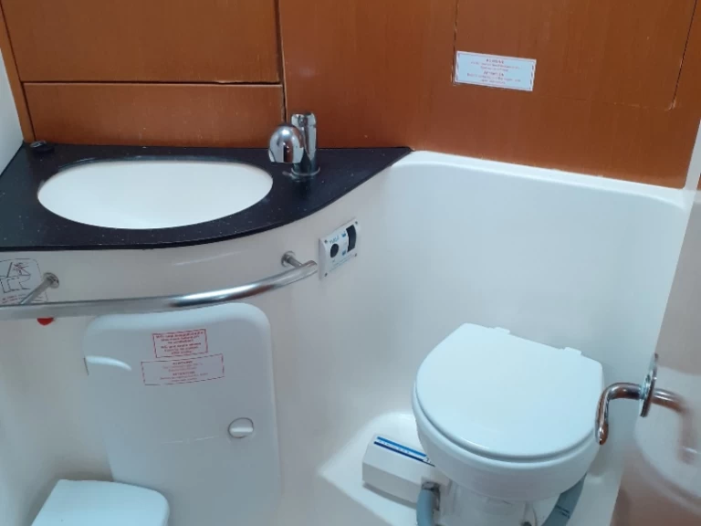 Bavaria Bavaria 43 Cruiser in Lefkáda on SamBoat