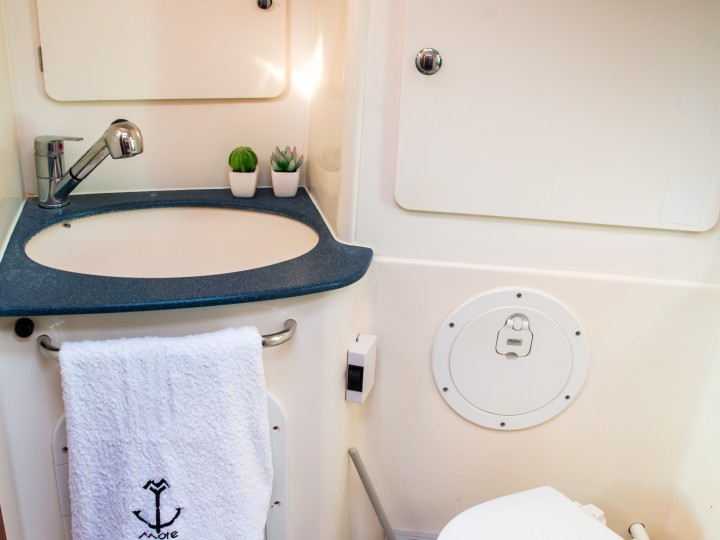 Sailboat rental in Lefkáda - Bavaria Bavaria 36