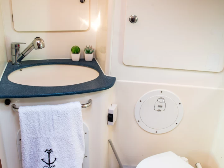 Sailboat rental in Lefkáda - Bavaria Bavaria 36