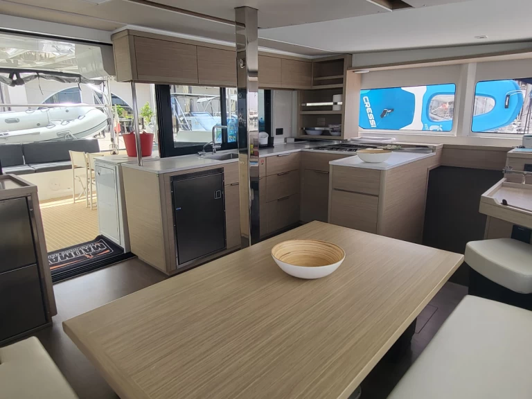 Boat rental Lagoon Lagoon 46 in Golfo Aranci on Samboat