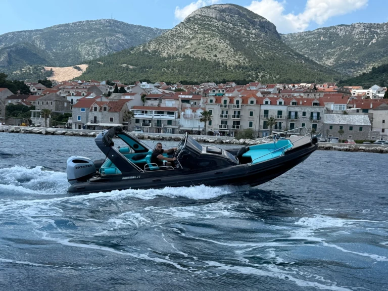 Yacht charter Bol cheap 27