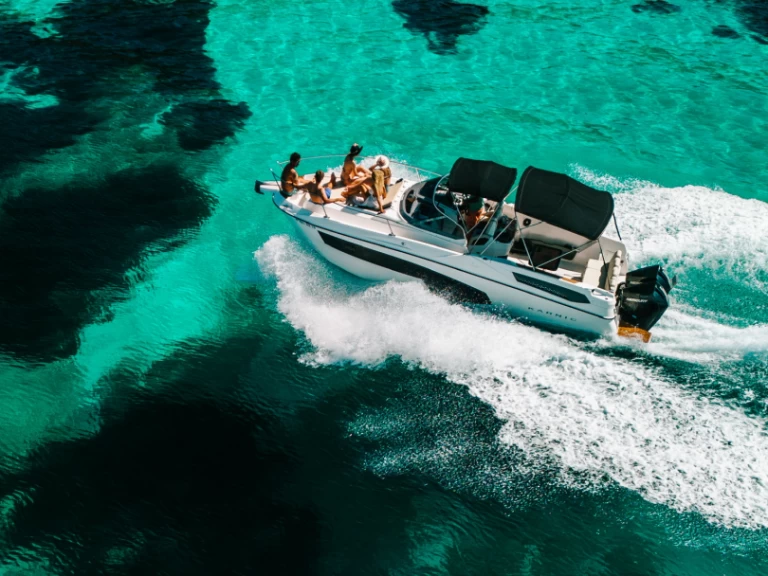 Bareboat Rental Motorboat Karnic with a boat licence