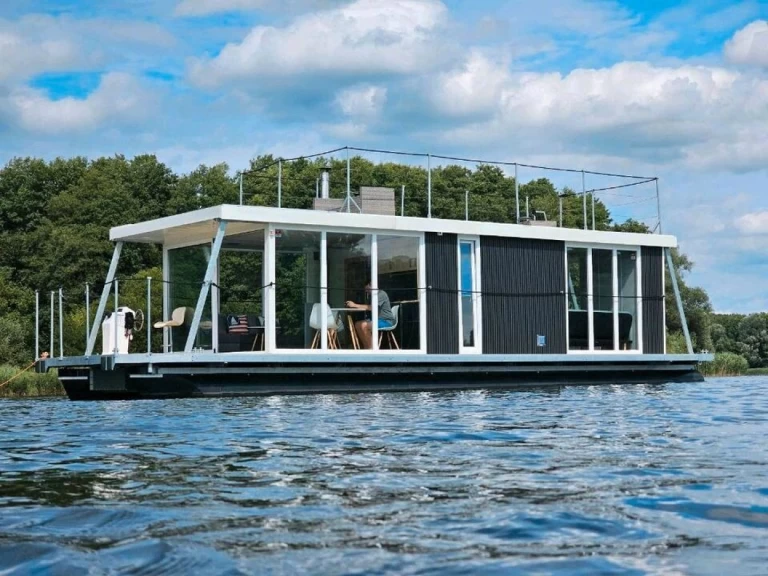 Yacht charter Buchholz cheap 1st Class Buchholz